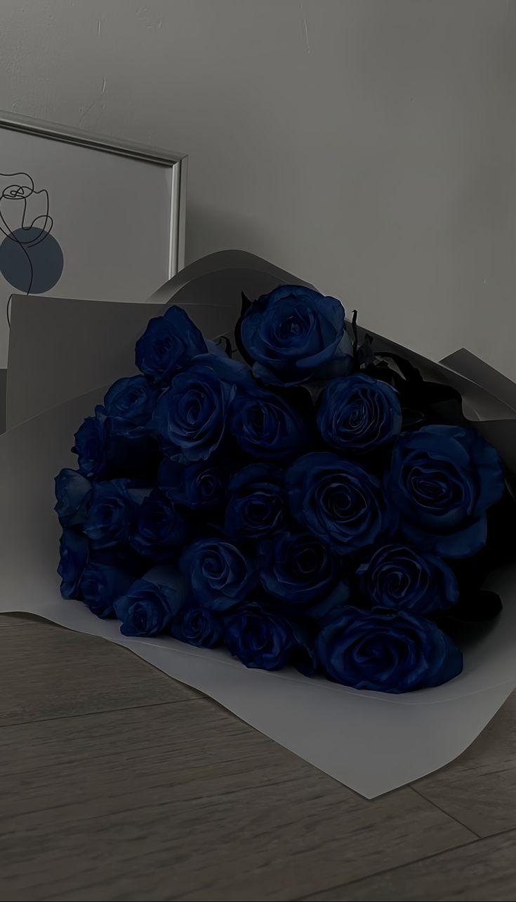 Eternal Elegance: A Classic Blossom Array